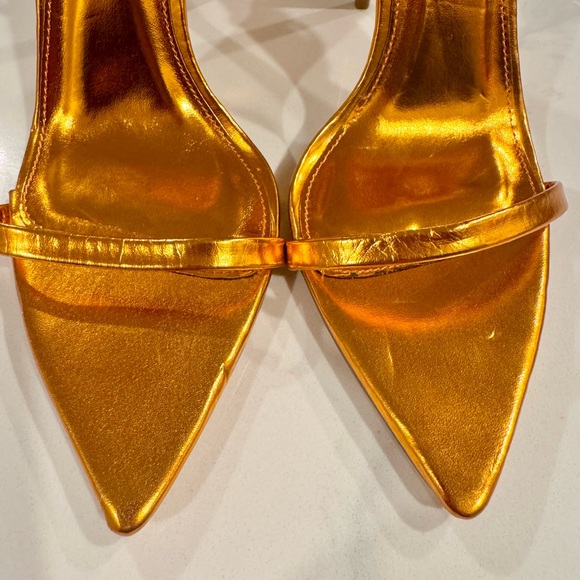 Liliana Gold Elegant Heels with Pointed Toe - Picture 16 of 16